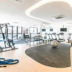 Studio Metro Liberdade - C/ Vaga, Ar E Piscina