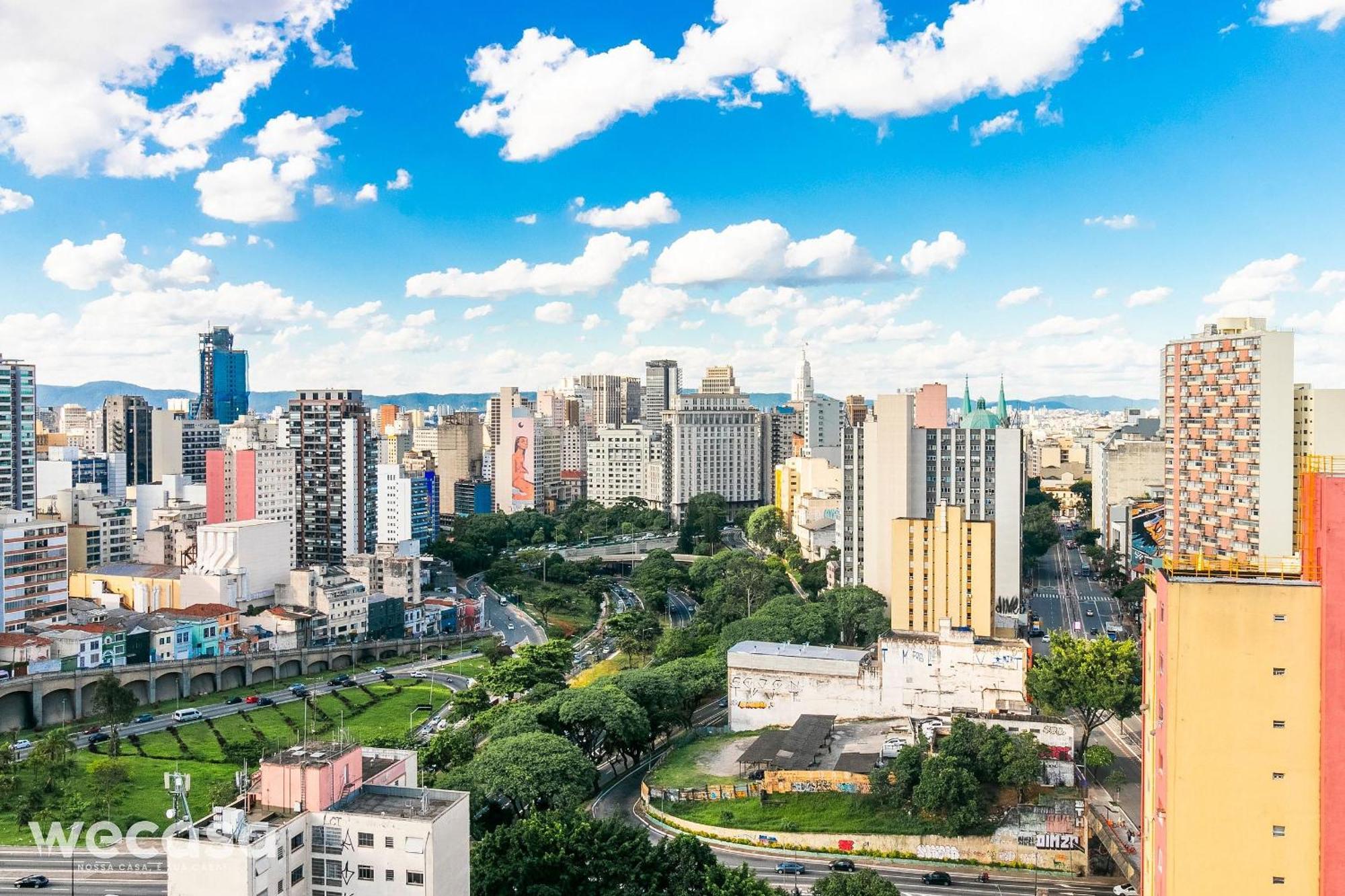 Metro Liberdade - C/ Vaga, Ar E Piscina Apartamento São Paulo